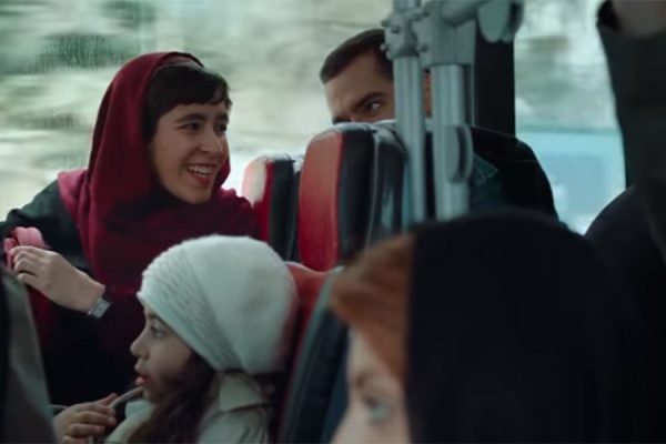 صحنه ای از فیلم آوا برگرفته شده از یوتیوب