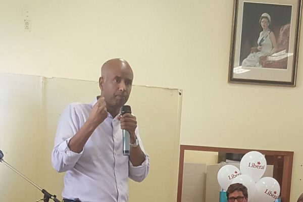 احمد حسین وزیر مهاجرت، پناهندگی و شهروندی کانادا عکس از سلام تورنتو