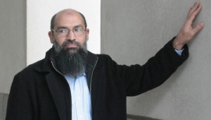 محامد زکی محجوب از دولت فدرال درخواست کرده است که یا مدارک علیه او را فاش سازد و یا او را فوراً آزاد سازد
