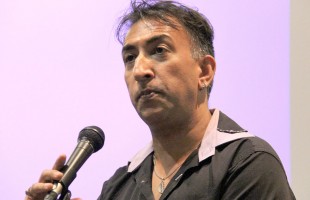 ال فاروق خاکی