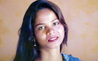 او در سال ۲۰۰۹ به دنبال مشاجره با کارگر دیگری در مزرعه، به توهین به مقدسات blasphemy محکوم شده بود.
